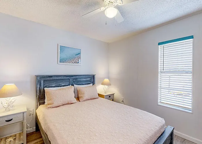 Comfortable Single-level With Wifi Pool & Ac Gulf Shores