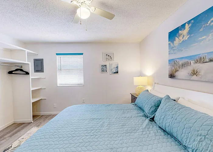Comfortable Single-level With Wifi Pool & Ac Holiday home