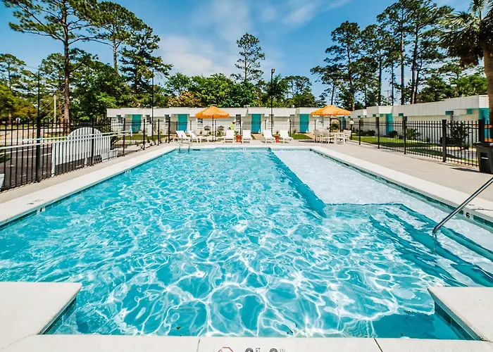 Comfortable Single-level With Wifi Pool & Ac Holiday home Gulf Shores