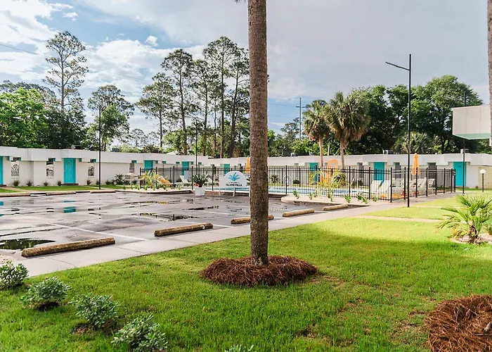 Comfortable Single-level With Wifi Pool & Ac Holiday home Gulf Shores